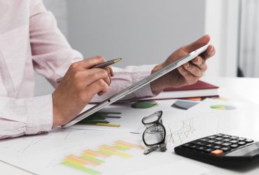 Reforma Tributária trará aumento expressivo de impostos para empresas de serviços a partir de 2027